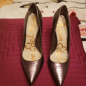 Sam Edelman snake print pumps